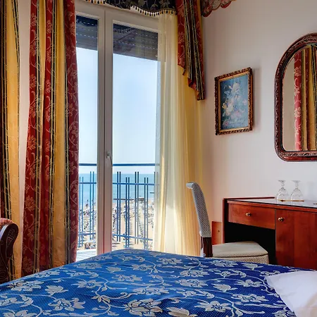 Napoleon Hotel