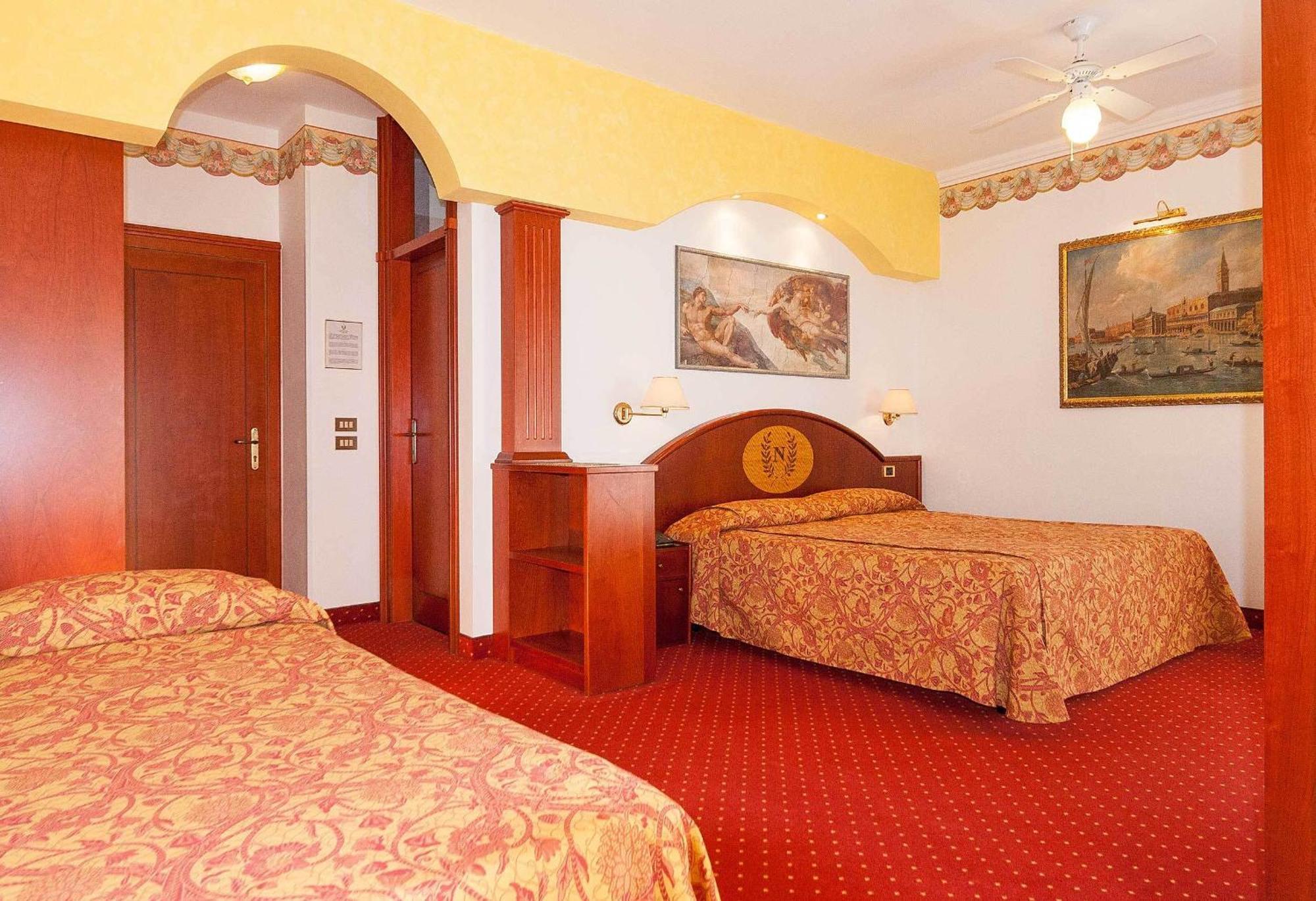 Napoleon Hotel