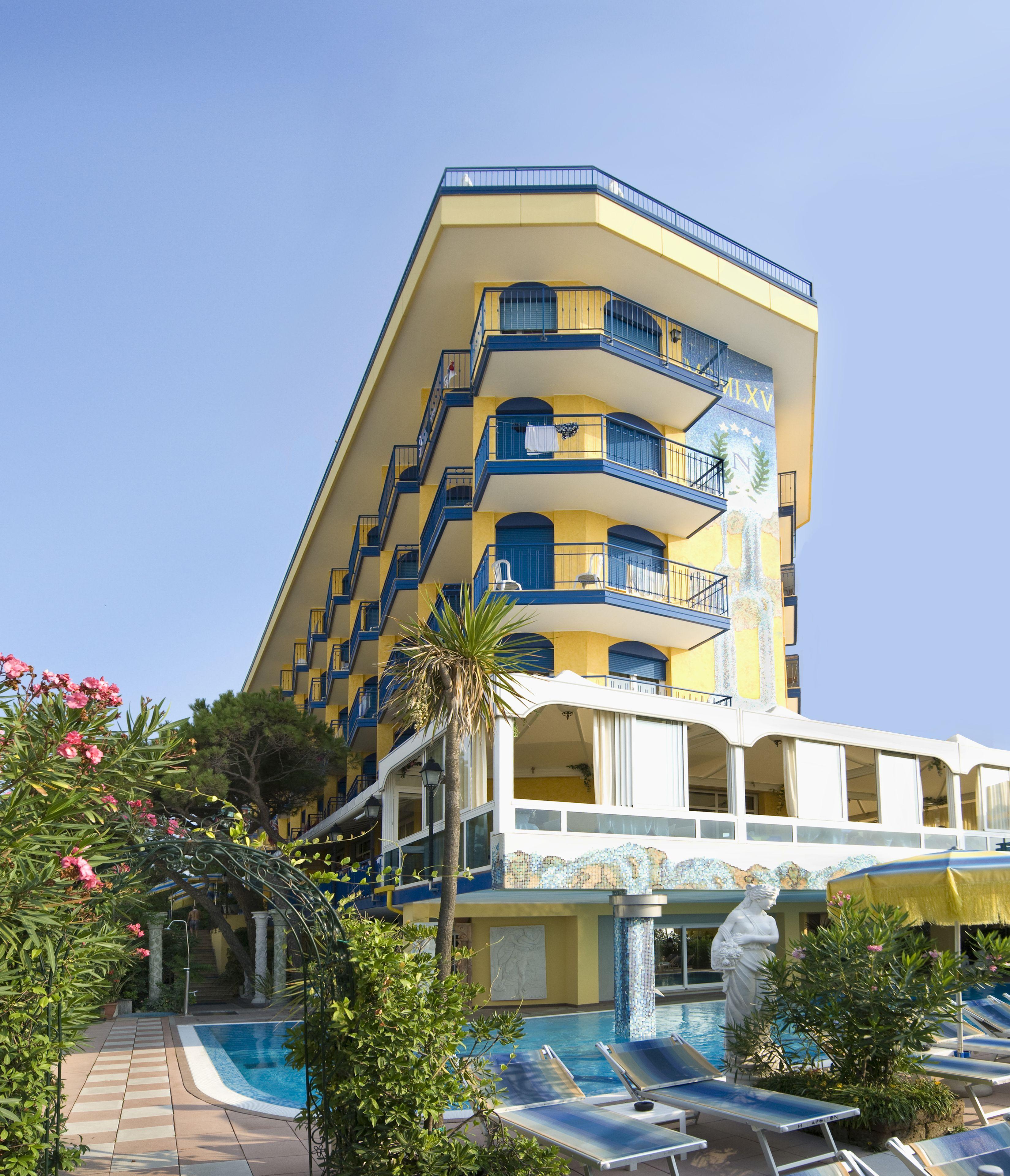 Napoleon Hotel