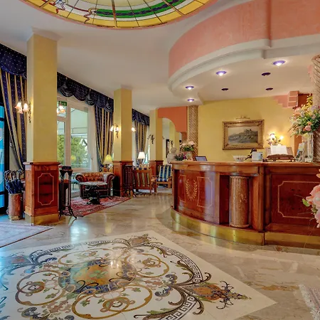 Napoleon Hotel